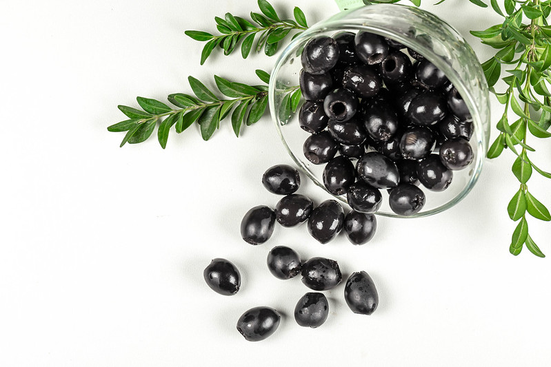 What Is The Difference Between Black And Green Olives - Pediaa.com