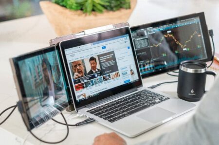How Portable Monitors Can Change The Way You Travel