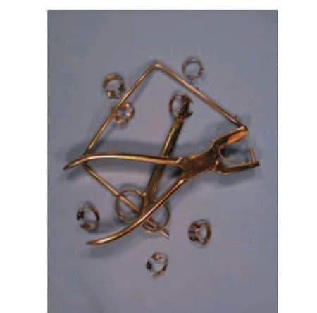 5 Instrument Used For Rubber Dam Placement